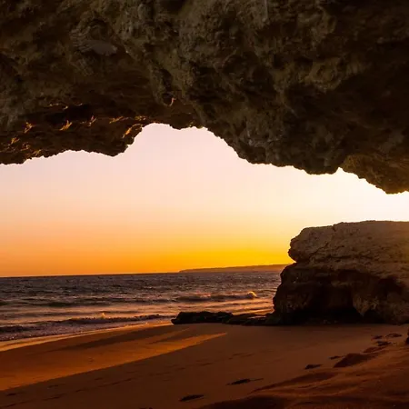 Elegant In With Private Pool. Vila Albufeira