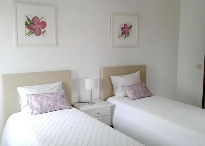 Elegant In With Private Pool. *