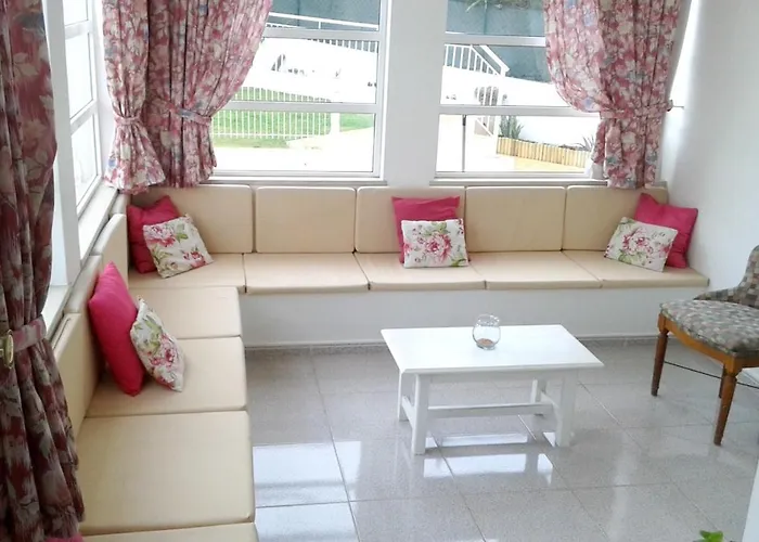 Elegant In With Private Pool. Villa