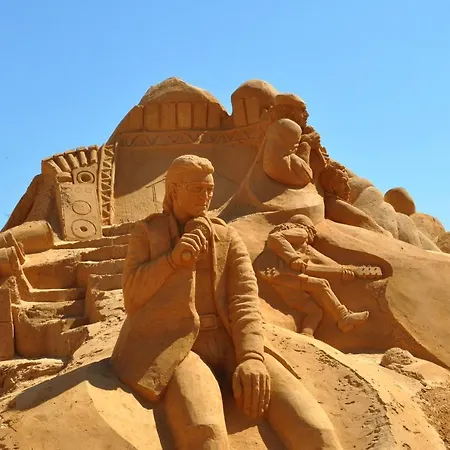 Elegant In With Private Pool. * البوفيرا